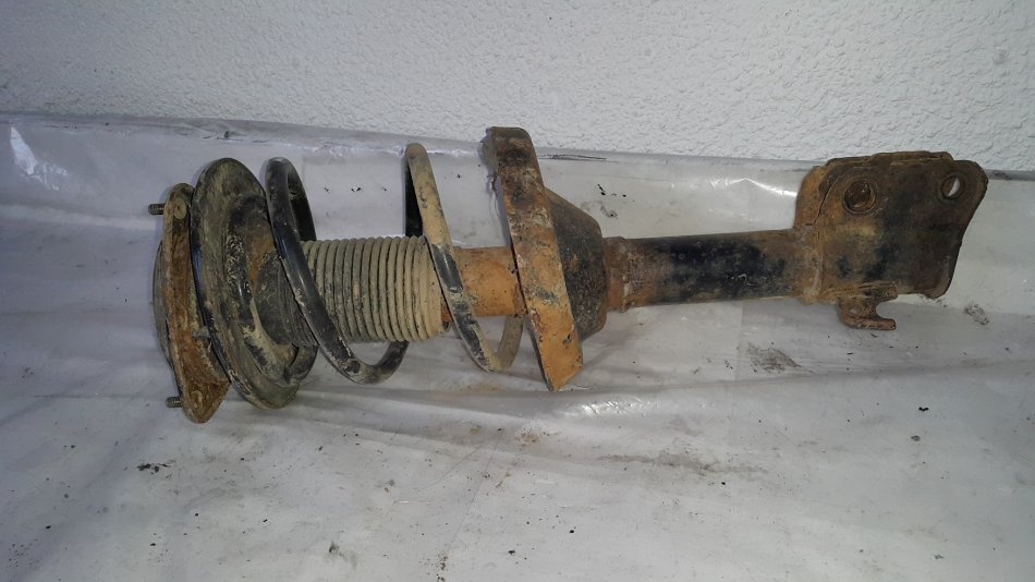 Ansamblu Amortizor, Arc, Flansa Fata Stanga Subaru