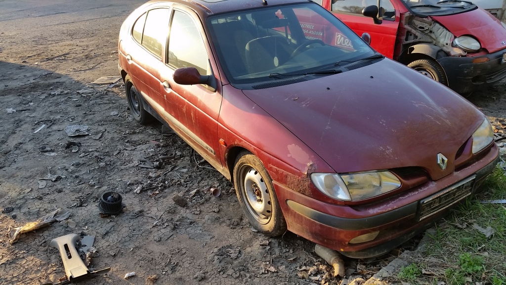 Ansamblu amortizor - Renault Megane 1, 1.6i, an 1998