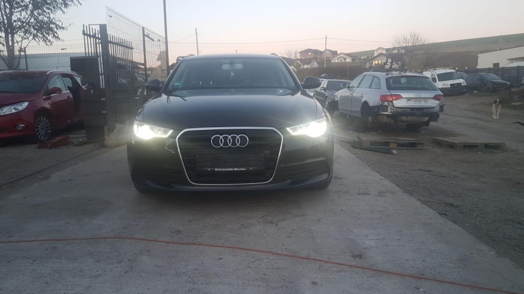 Ansamblu stergator cu motoras Audi A6 C7 2012 COMBI 2.0