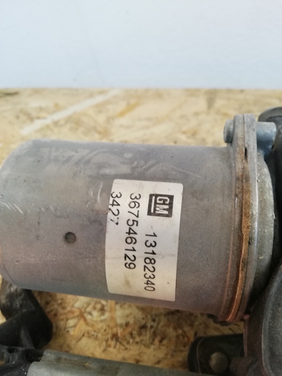 Ansamblu stergator cu motoras Opel corsa d