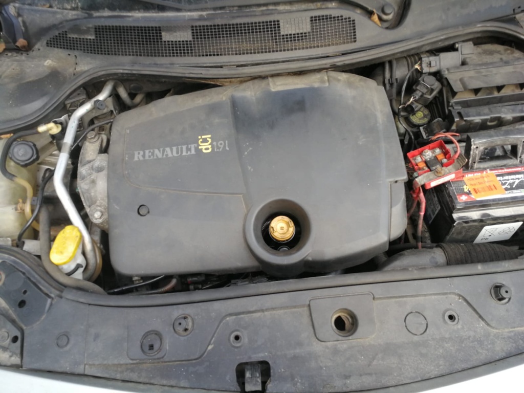 Ansamblu stergatoare cu motoras Renault 