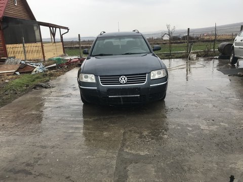 Ansamblu stergator cu motoras VW Passat B5 2002 combi 1,9 tdi