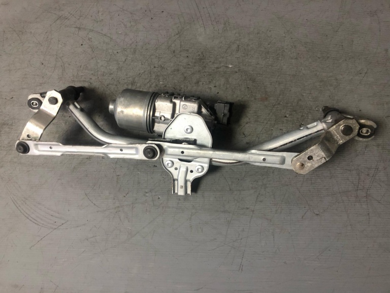 Ansamblu stergator motoras peugeot 208 dupa 2012 3397021391 0390241540