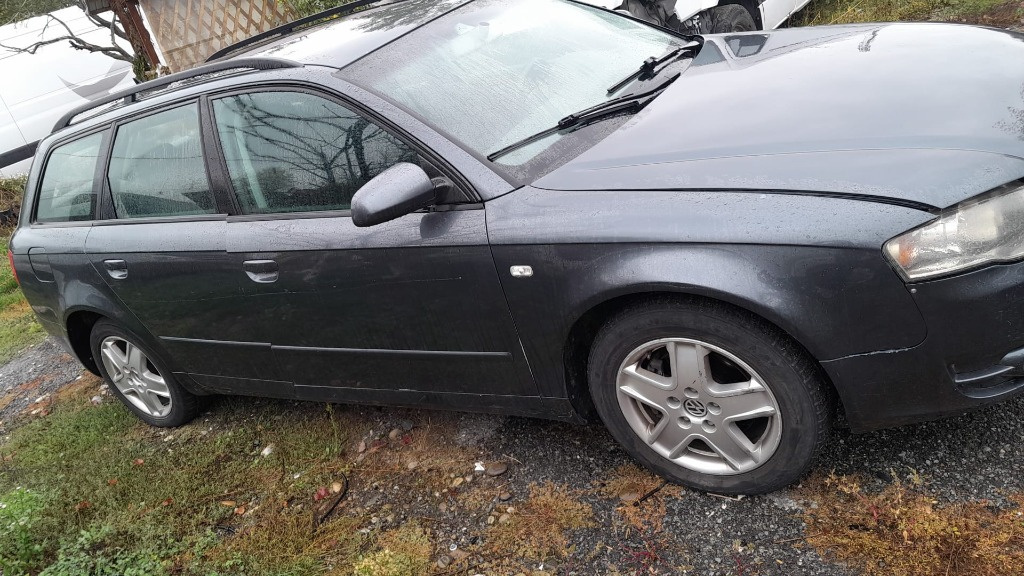 Ansamblu stergator cu motoras Audi A4 B7 2.0 TDI BLB 140 cai