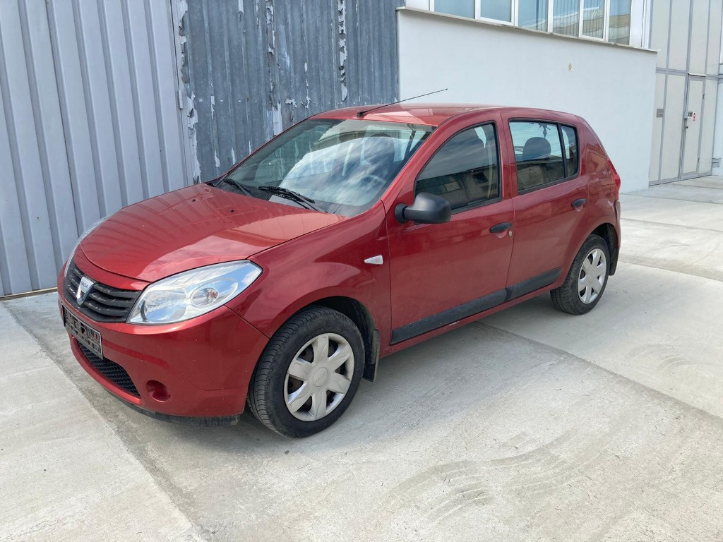 Ansamblu stergator cu motoras Dacia Sand