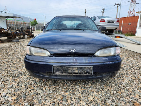 Ansamblu stergator cu motoras Hyundai Accent 1998 Hatchback 1.4 benzină