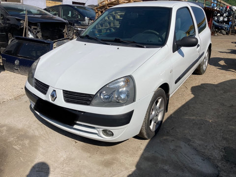 Ansamblu stergator cu motoras Renault Clio 2 2004 Hatchback 1.5 dCi