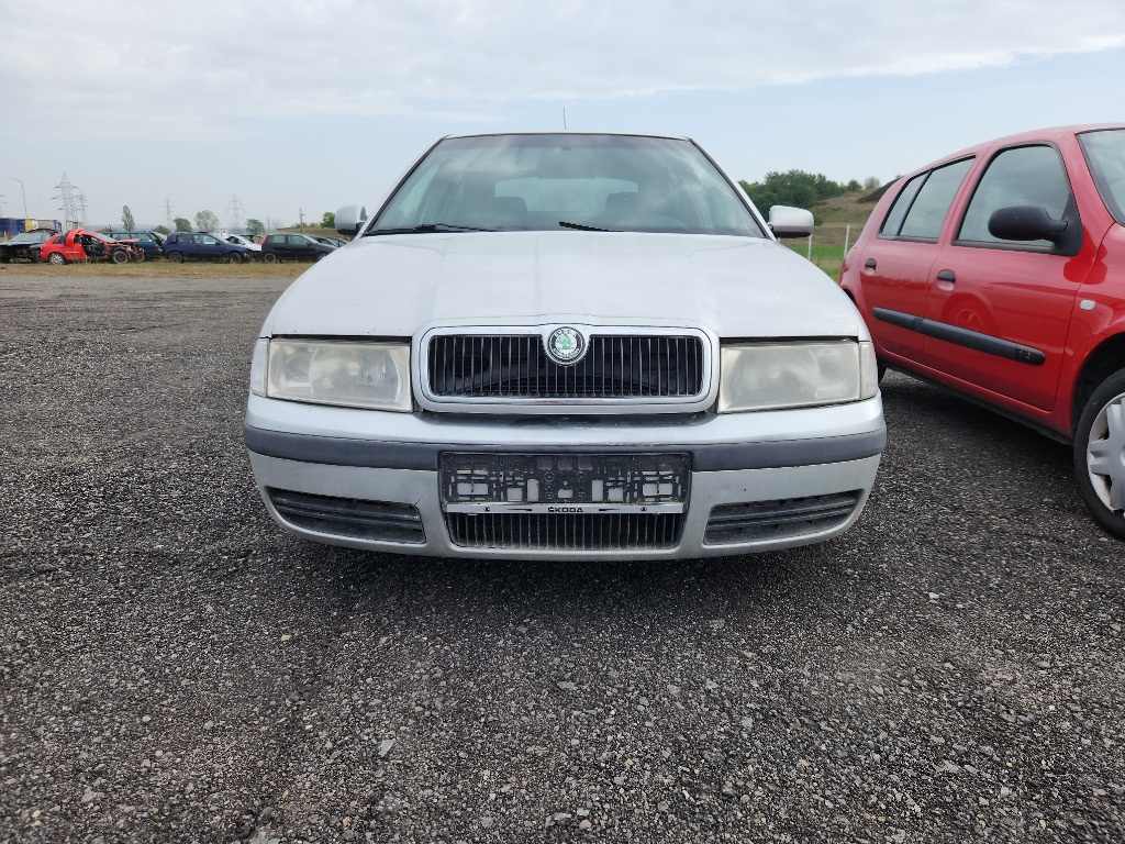 Ansamblu stergator cu motoras Skoda Octavia 2001 H