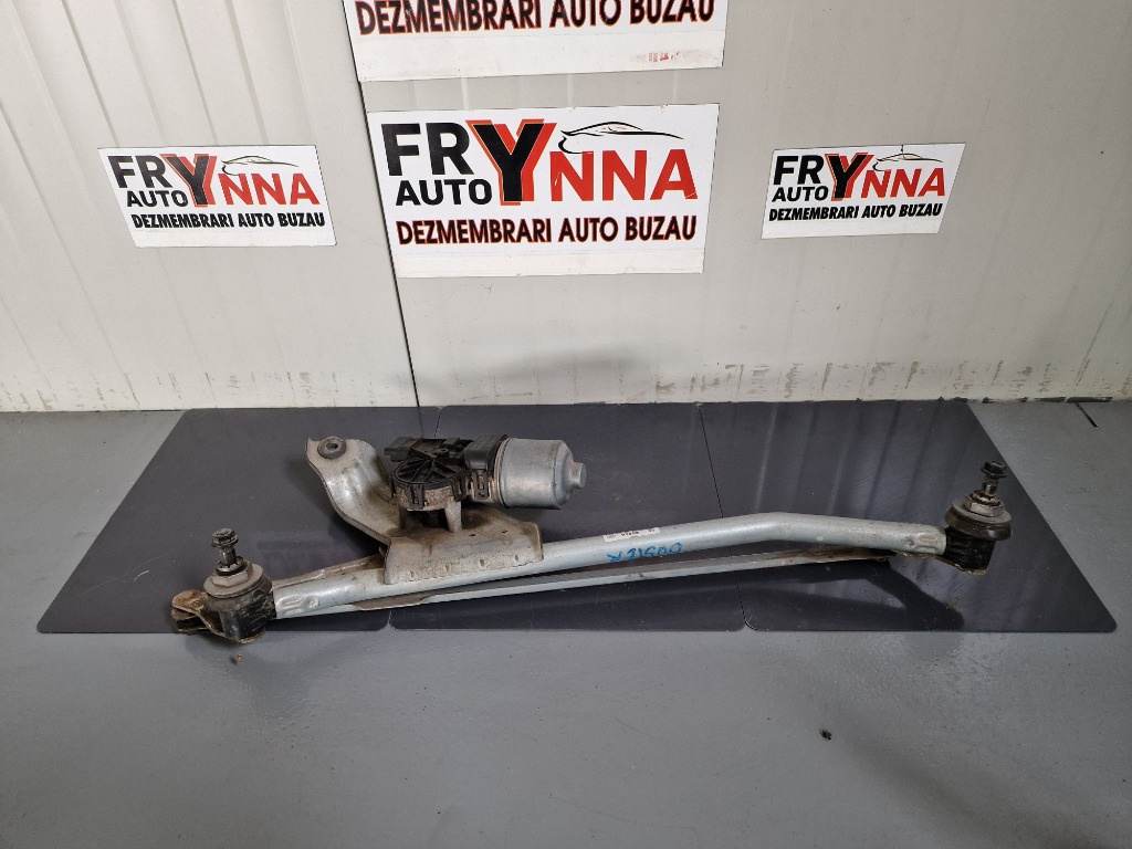 Ansamblu stergator Dacia Duster 2011