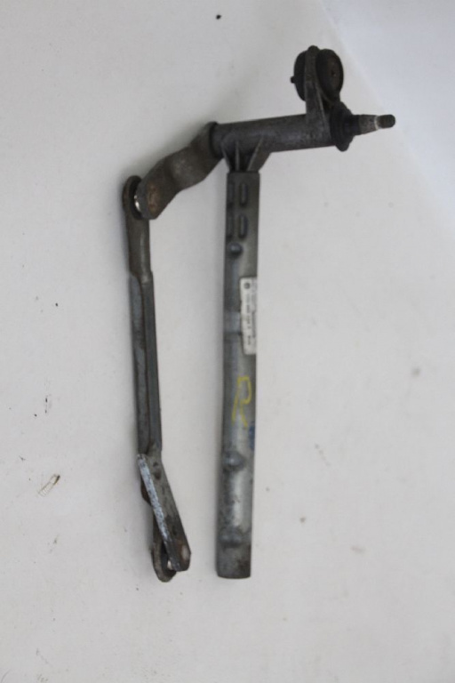 Ansamblu Stergator Dreapta VW Touran 200
