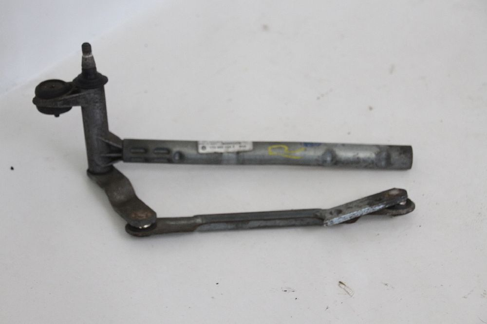 Ansamblu Stergator Dreapta VW Touran 200