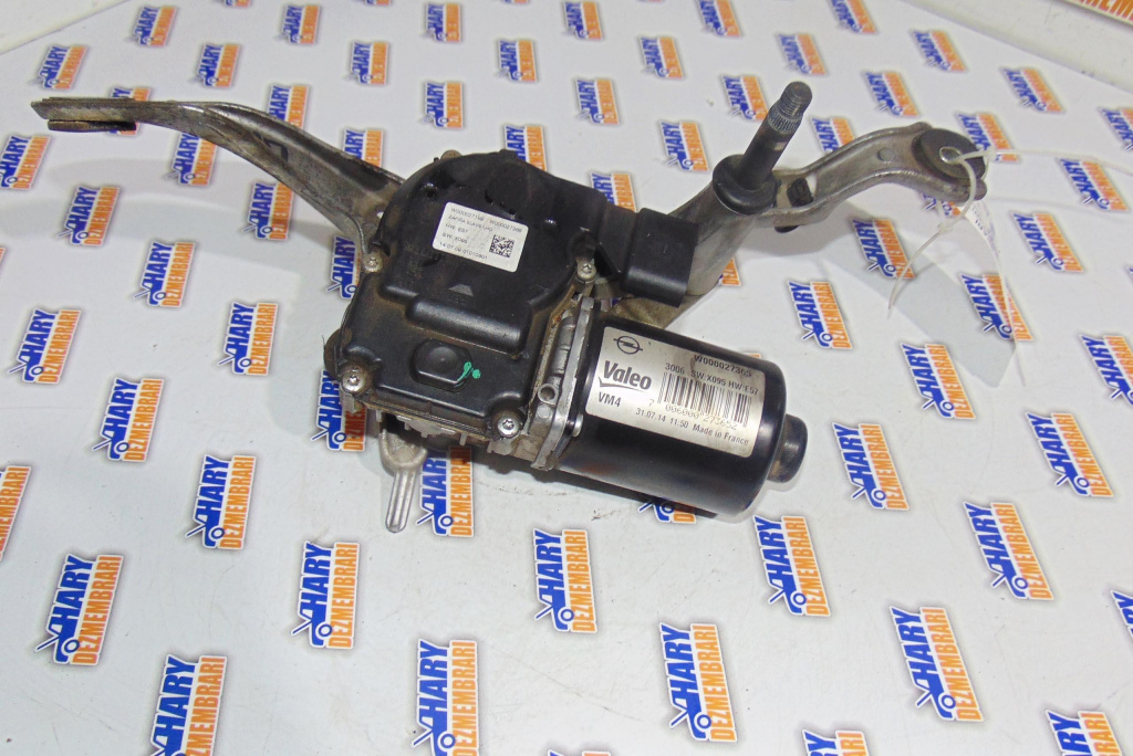 Ansamblu stergator+motoras dreapta fata avand codul original -W000027365- pentru Opel Zafira C 2015