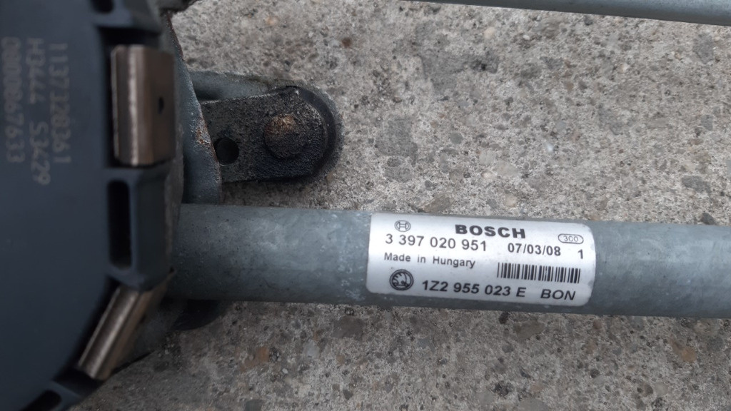 Ansamblu stergator volan dreapta Skoda O