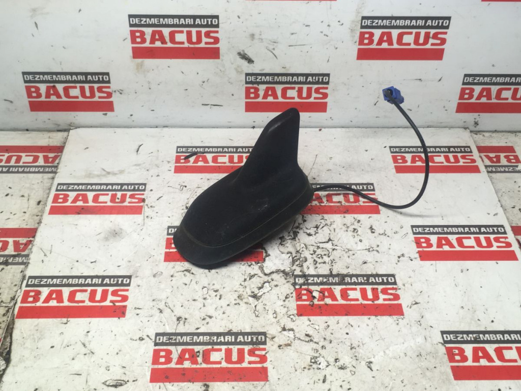 Antena pavilion Volkswagen Passat B7 an 2012 cod piesa 3C0035507AA