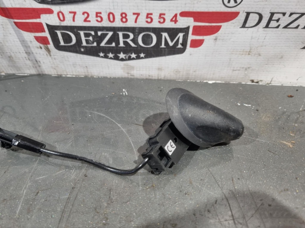 Antena radio AV1T-18828-AA Ford Kuga Mk1