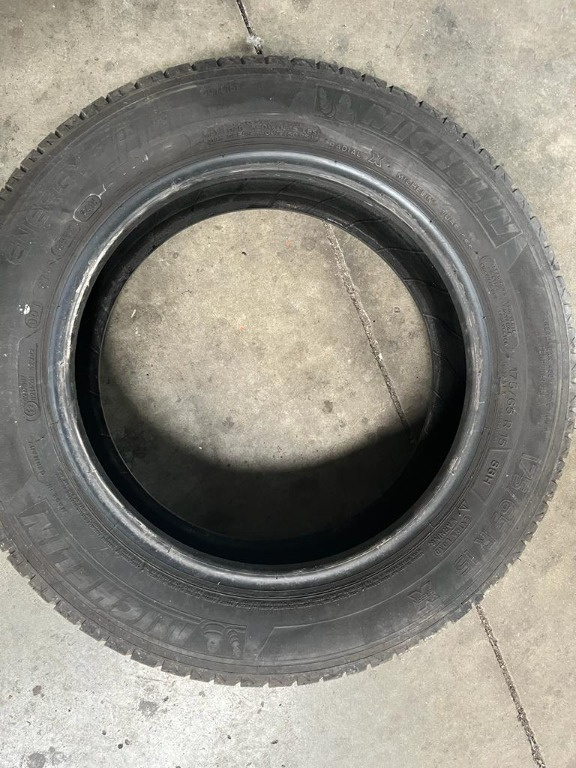 Anvelope Michelin Vara 175/65/r15 , dot 