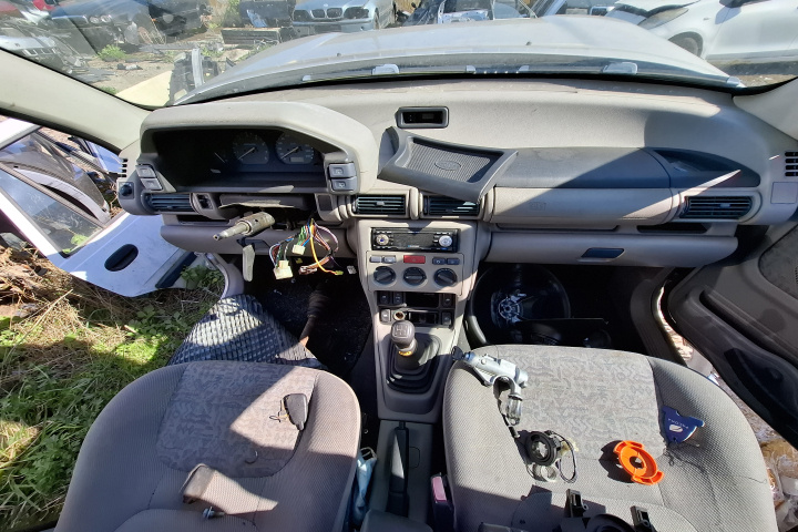 Aparatoare / Carenaj noroi fata stanga Land Rover Freelander [1998 - 2006] Crossover 5-usi 1.8 MT (120 hp)