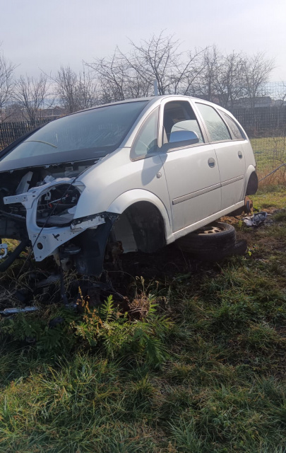 Aparatoare / Carenaj noroi fata stanga spre fata Opel Meriva A