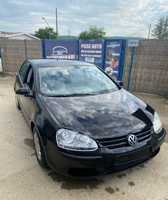 Aparatoare / Carenaj noroi spate stanga Volkswagen VW Golf 5 [2003 - 2009] Hatchback 5-usi 1.4 MT (75 hp) volan stanga ⭐⭐⭐⭐⭐