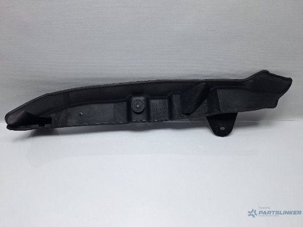 Aparatoare noroi dreapta fata AUDI A3 II Sportback (8PA) [ 2004 - 2015 ] TDI 16V (BKD, CBAB, CFFB, CLJA) 103KW|140HP OEM 8P0821112B