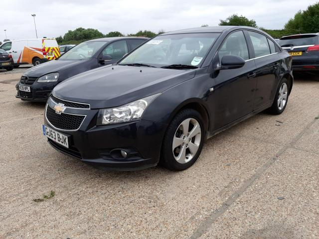 Aparatoare noroi fata stanga Chevrolet Cruze J300 [facelift] [2012 - 2015] Sedan 4-usi 2.0 TD AT (163 hp)