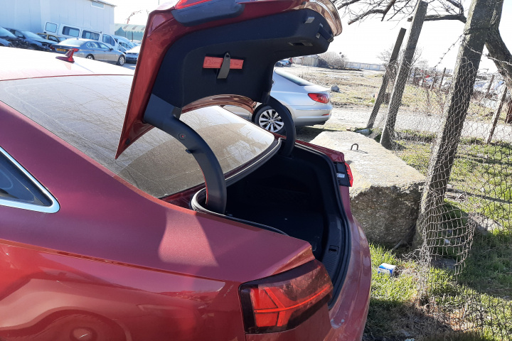 Aparatoare noroi spate stanga Audi A6 4G