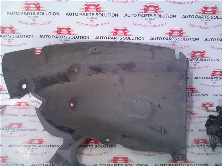 Aparatoare noroi stanga fata RENAULT MEGANE 3 1.5 DCI an fabr. 2012