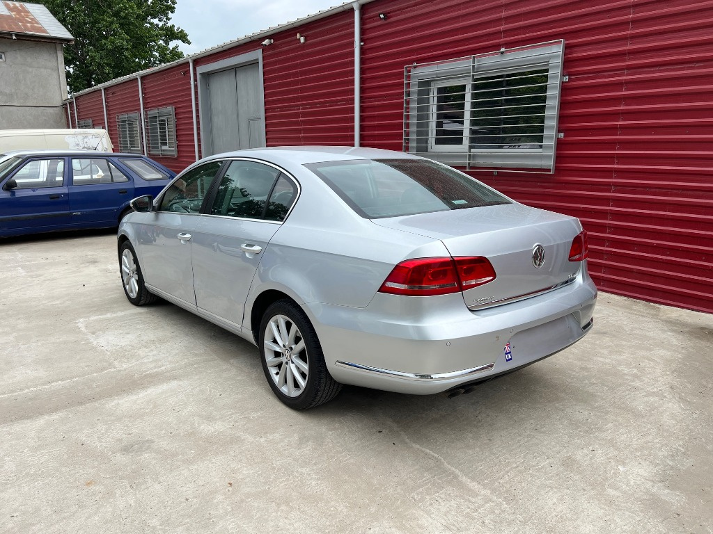 Arc dreapta fata Volkswagen Passat B7 an