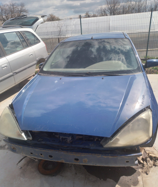Arc spate dreapta Ford Focus [1998 - 2004] Hatchback 3-usi 1.8 MT (115 hp)