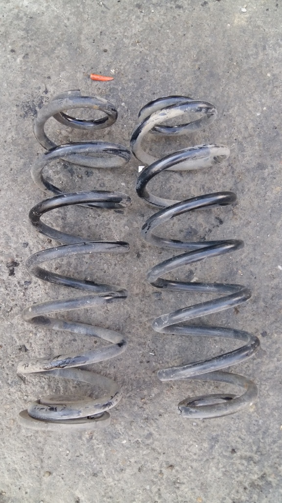 Arc spate dreapta / stanga VW Passat B6 break