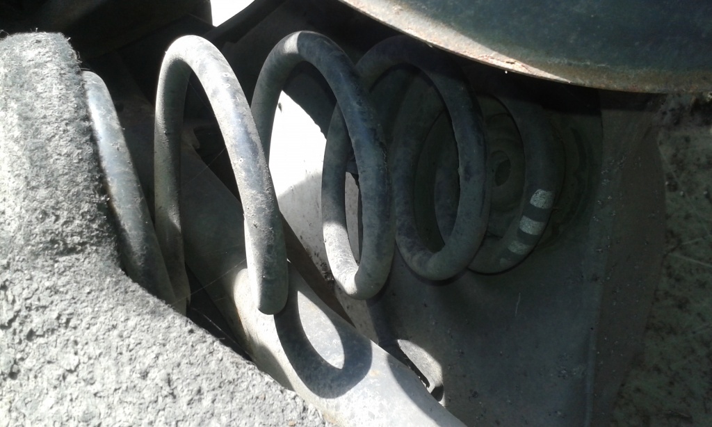 Arcuri stanga dreapta spate audi a4 2001 2002 2003