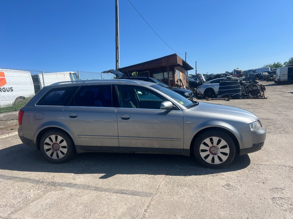 Aripa dreapta fata Audi A4 B6 2002 Break