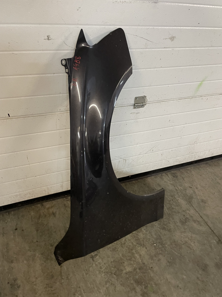 Aripa Dreapta Fata Audi A4 B8 2.0 Motorina 2010, -