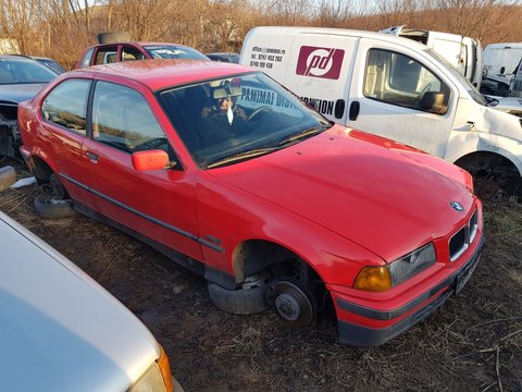 Aripa dreapta fata BMW 316i 1996