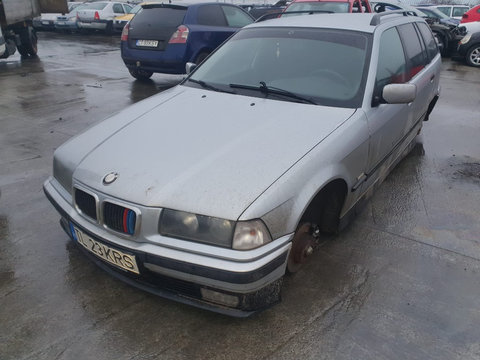 Aripa dreapta fata BMW E36 1998 BREAK 1.8