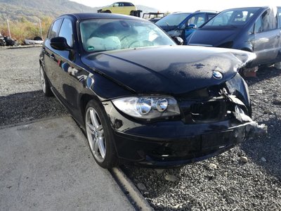 Aripa dreapta fata BMW Seria 1 E81, E87 2010 hatch