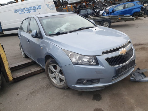 Aripa dreapta fata Chevrolet Cruze 2010 berlina 1.8 benzina