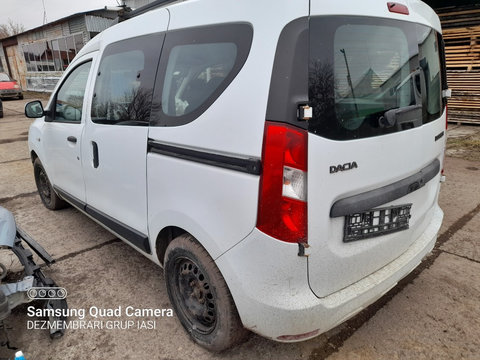 Aripa dreapta fata Dacia Dokker 2015 break 1.5 dci