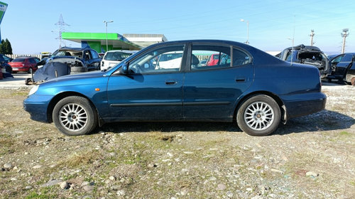 Aripa dreapta fata Daewoo Leganza 1999 b