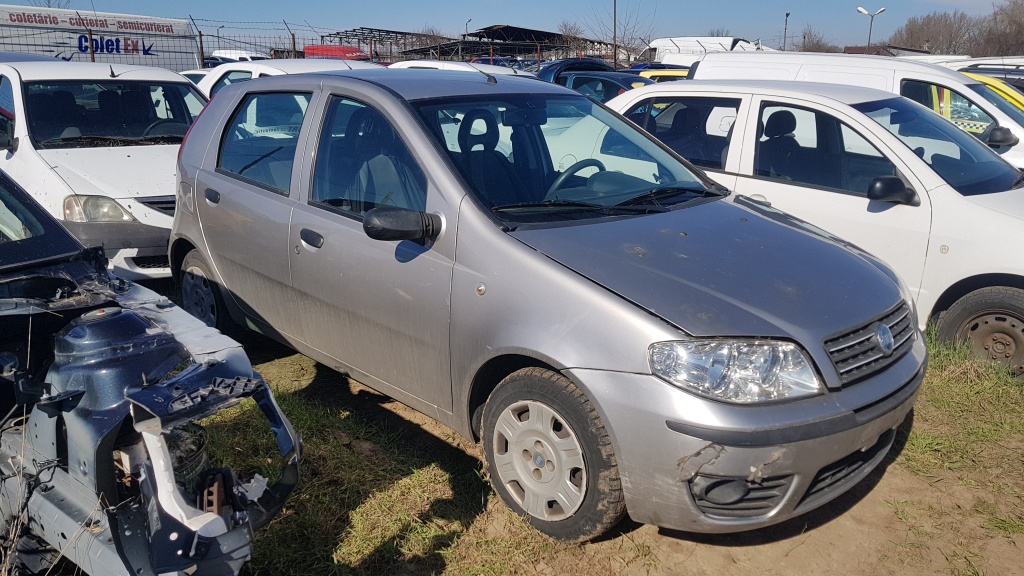 Aripa dreapta fata Fiat Punto 2006