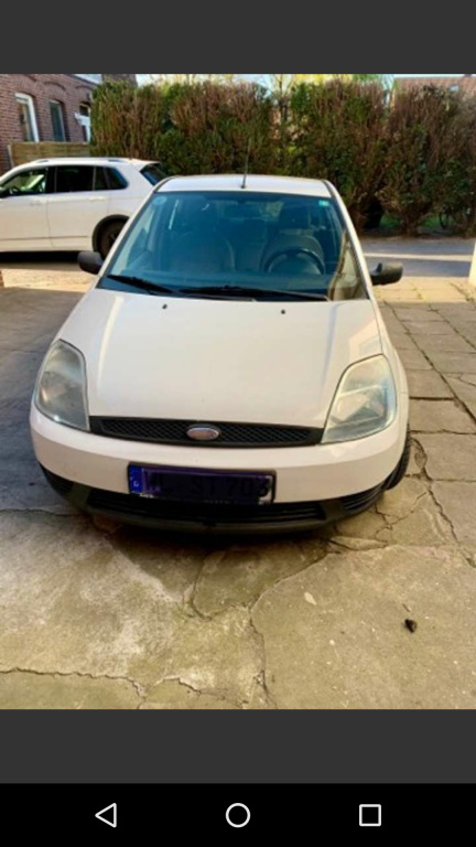 Aripa dreapta fata Ford Fiesta 4 2005 4usi 1,4