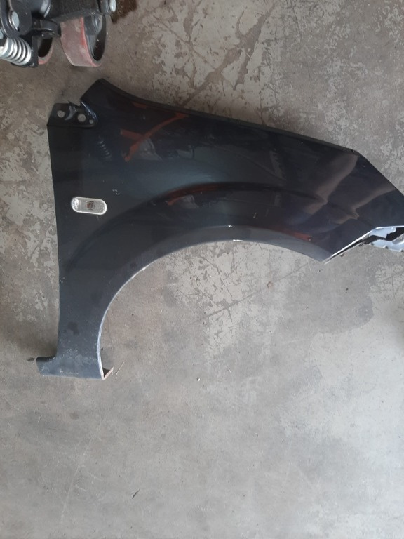 ARIPA DREAPTA FATA Ford Fiesta 4 2006 Hatchback 1.