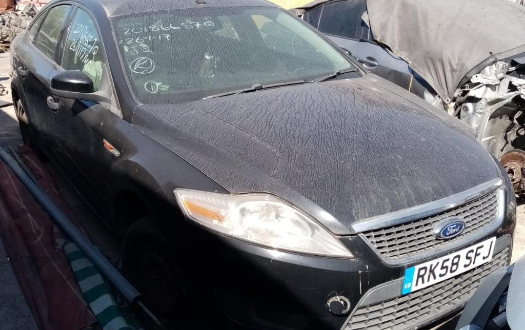 Aripa dreapta fata Ford Mondeo an 2007