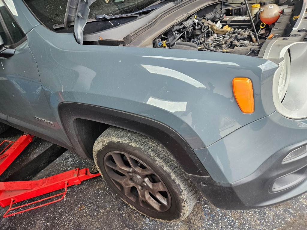 Aripa dreapta fata Jeep Renegade din 2017