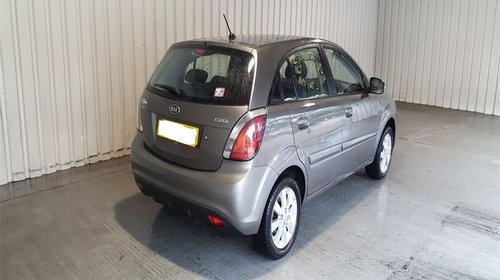 Aripa dreapta fata Kia Rio 2011 Hatchbac