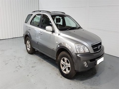 Aripa dreapta fata Kia Sorento 2003 SUV 2.5 CRDi