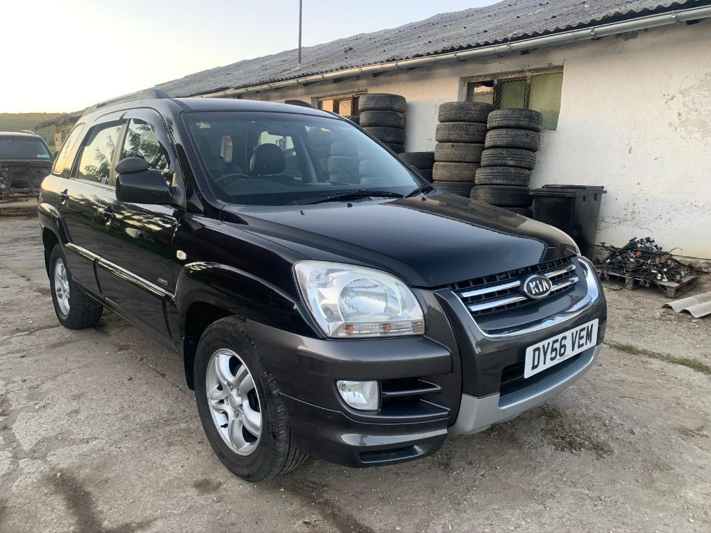 Aripa dreapta fata Kia Sportage 2007 SUV 2.0 Diesel