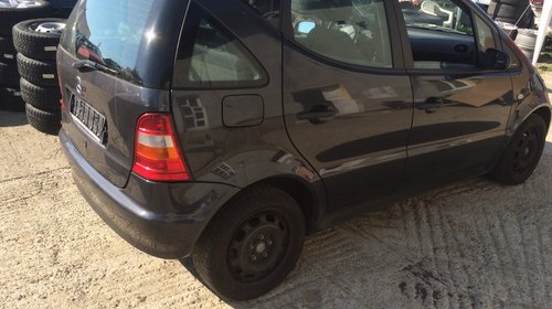 Aripa dreapta fata Mercedes A Classe A14