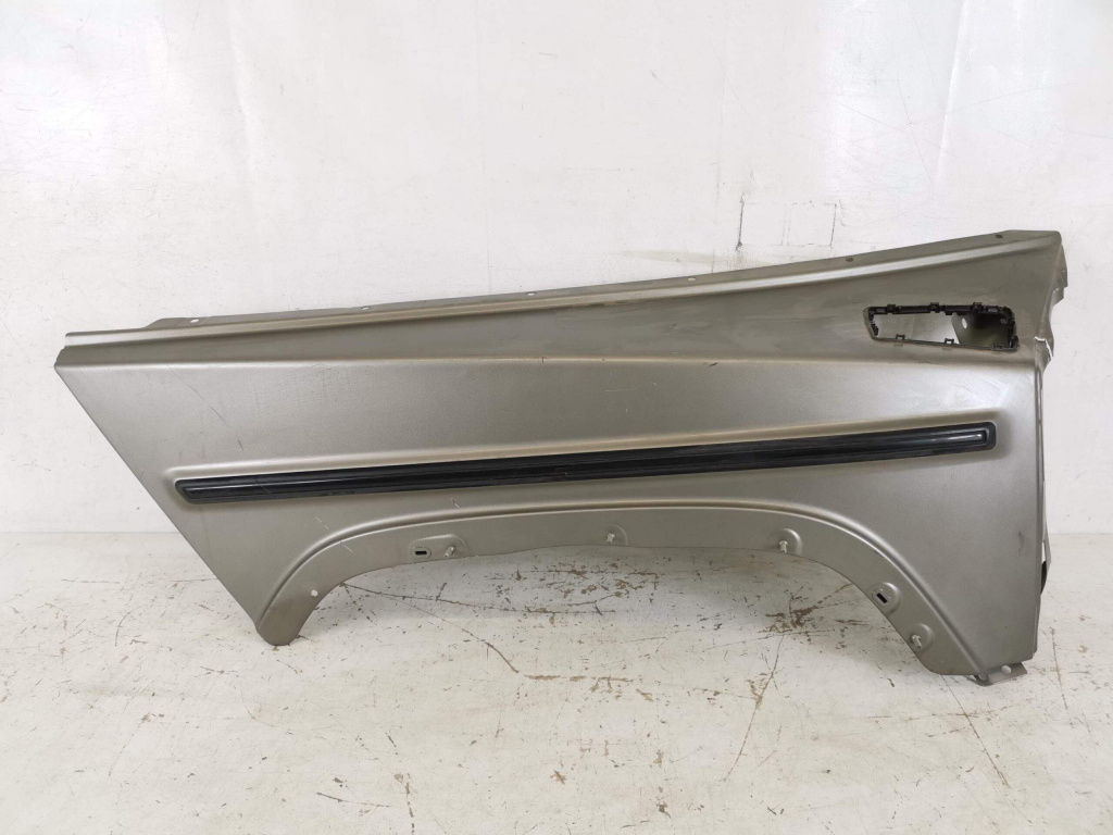 Aripa Dreapta Fata Mercedes Benz W463 2018 2019 2020 2021 2022 2023 2024 Originala
