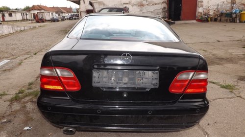 Aripa dreapta fata Mercedes CLK C208 200